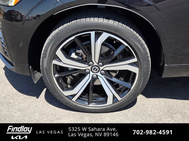 Used 2023 Volvo XC60 B5 Ultimate w/ Protection Package Premier FWD image 5