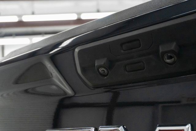 Used 2022 GMC Sierra 1500 AT4X image 9