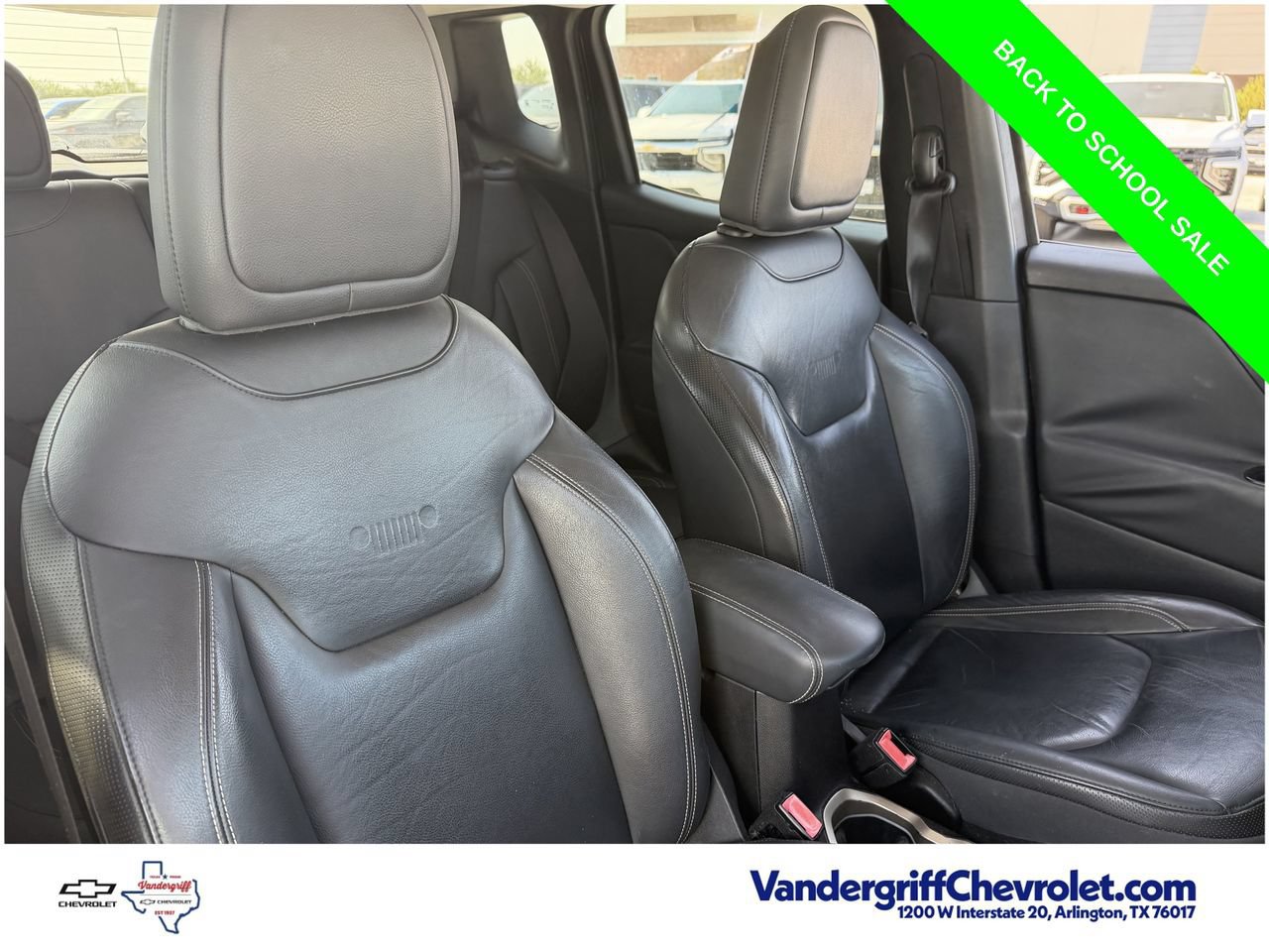 Used 2017 Jeep Renegade Limited FWD image 25