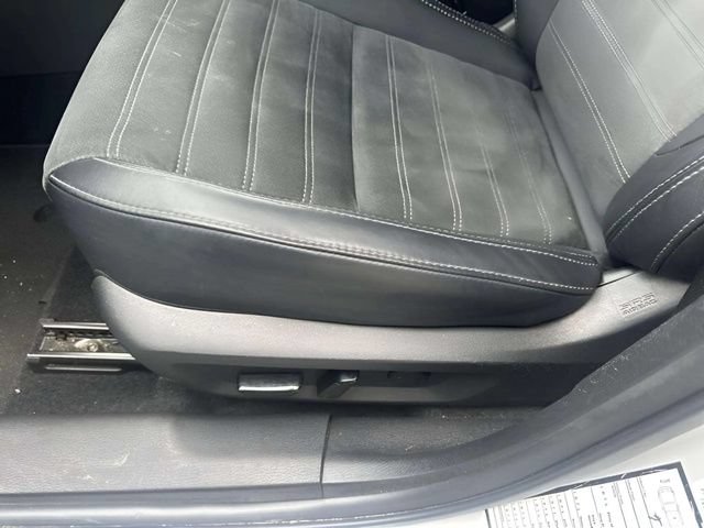 Used 2025 Mitsubishi Outlander SE FWD image 15