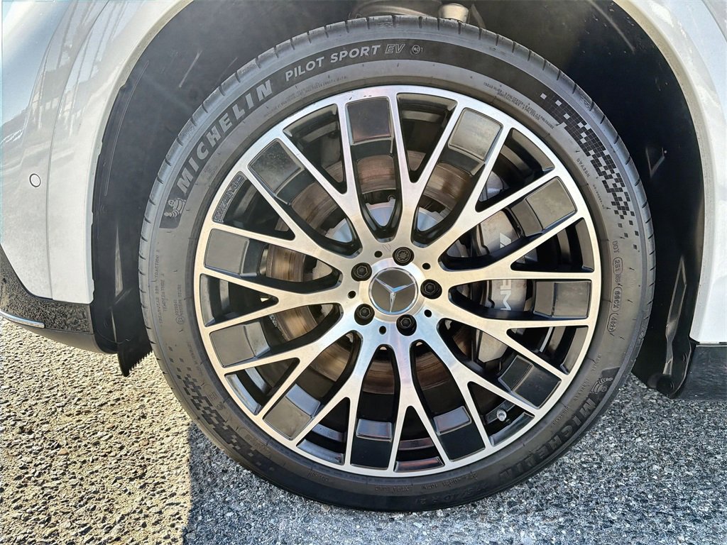 Used 2024 Mercedes-Benz EQE AMG 4MATIC SUV image 18