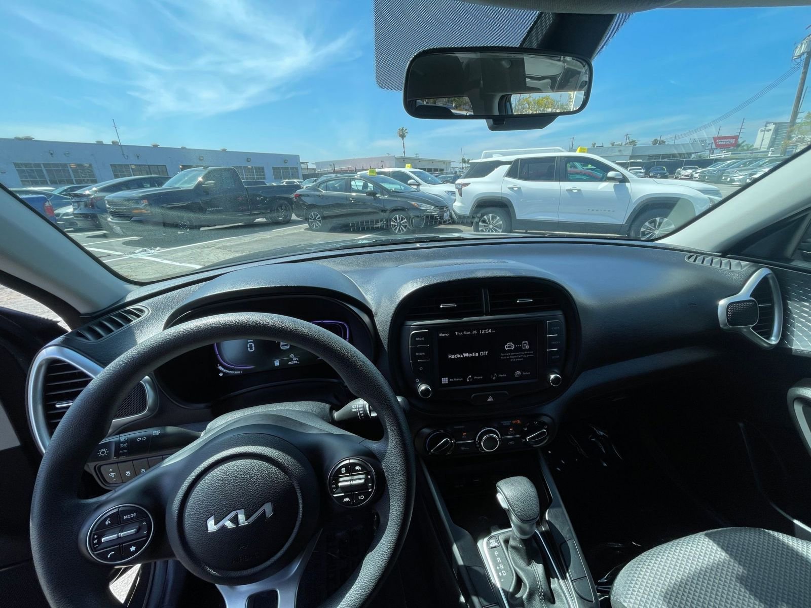 Used 2025 Kia Soul LX w/ LX Technology Package FWD image 33