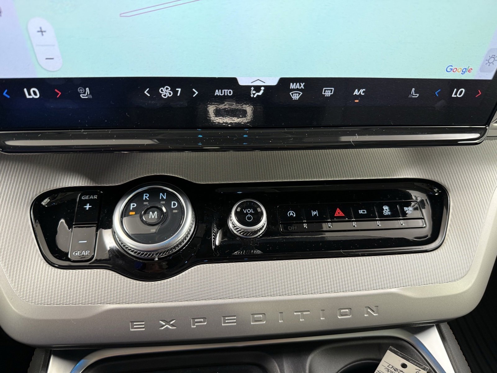 New 2025 Ford Expedition Active image 19