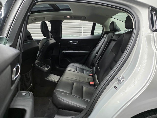 Used 2023 Volvo S60 T8 Plus AWD/4WD image 17
