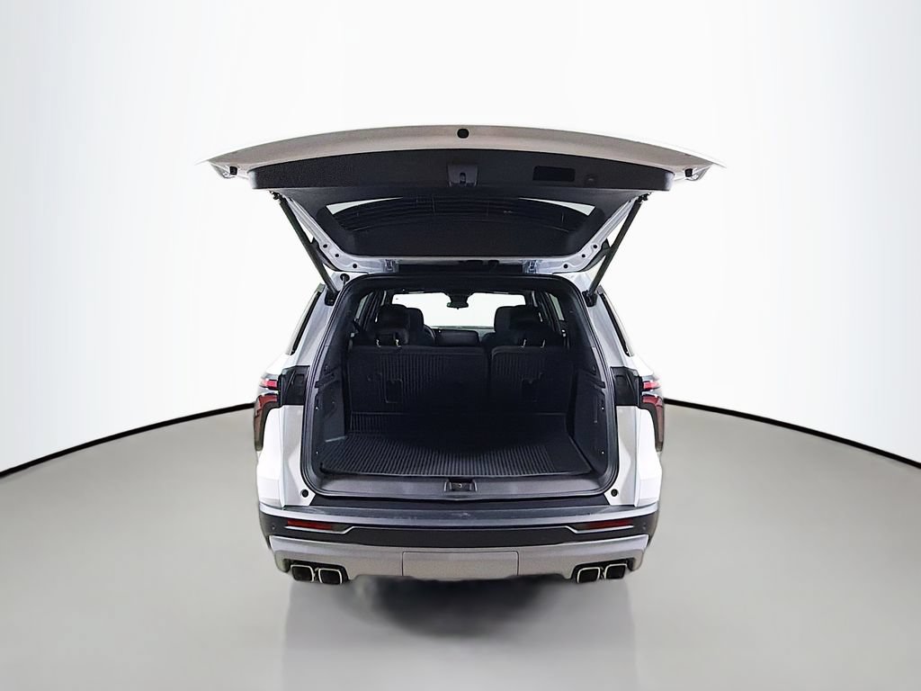 New 2026 Chevrolet Traverse LT w/ LPO, Floor Liner Package AWD/4WD image 21
