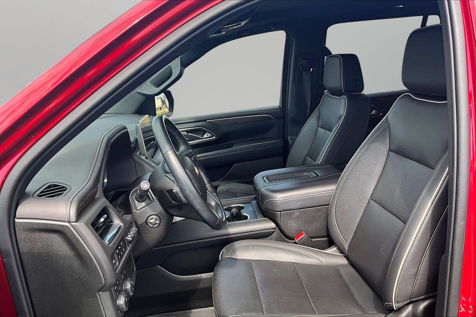 Used 2023 Chevrolet Tahoe Premier w/ Premium Package 2 AWD/4WD image 16