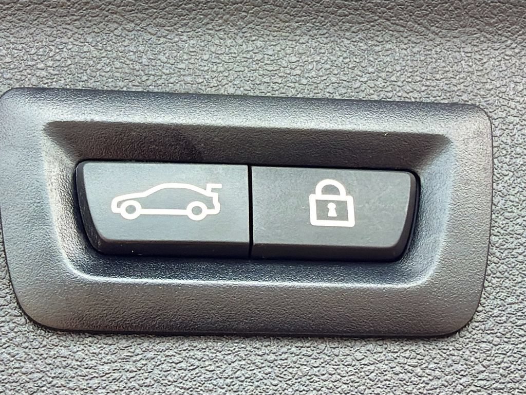 Used 2022 BMW X3 sDrive30i RWD image 12