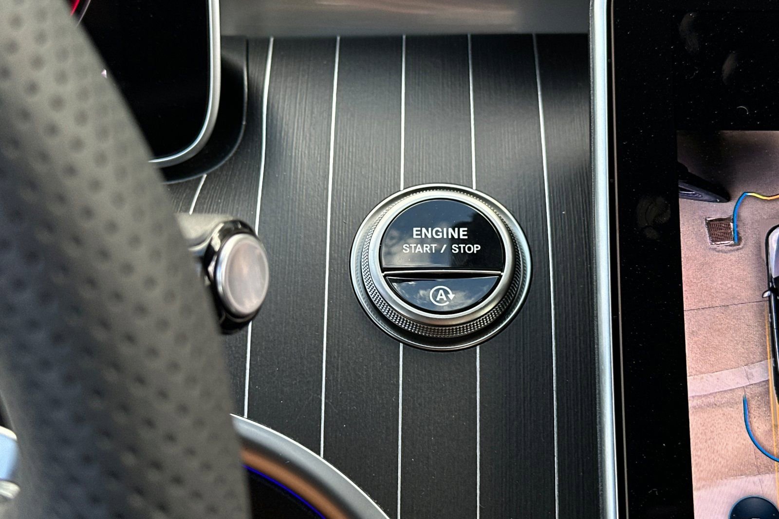 New 2025 Mercedes-Benz C 300 Sedan image 21