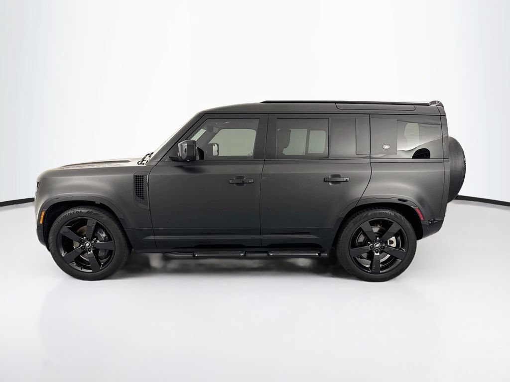 Certified 2024 Land Rover Defender 110 X-Dynamic SE AWD/4WD image 8