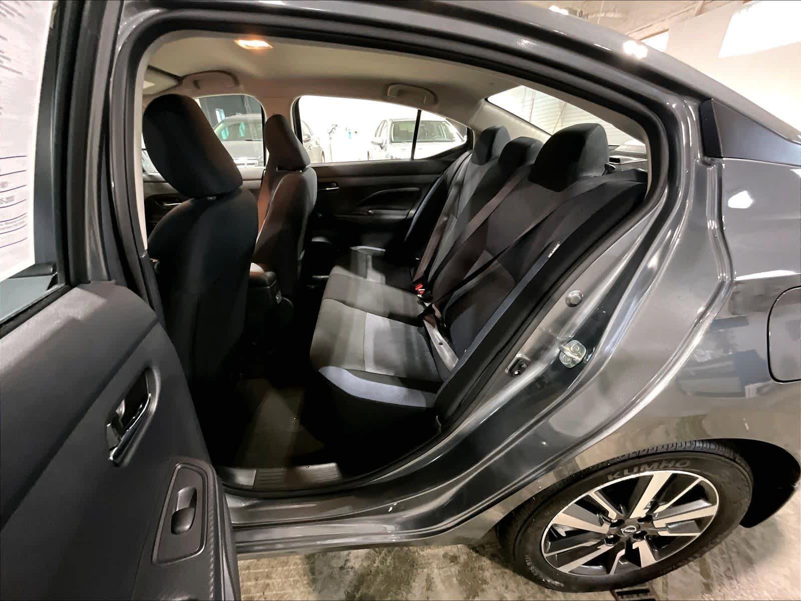 Used 2025 Nissan Versa SV w/ Trunk Package image 15