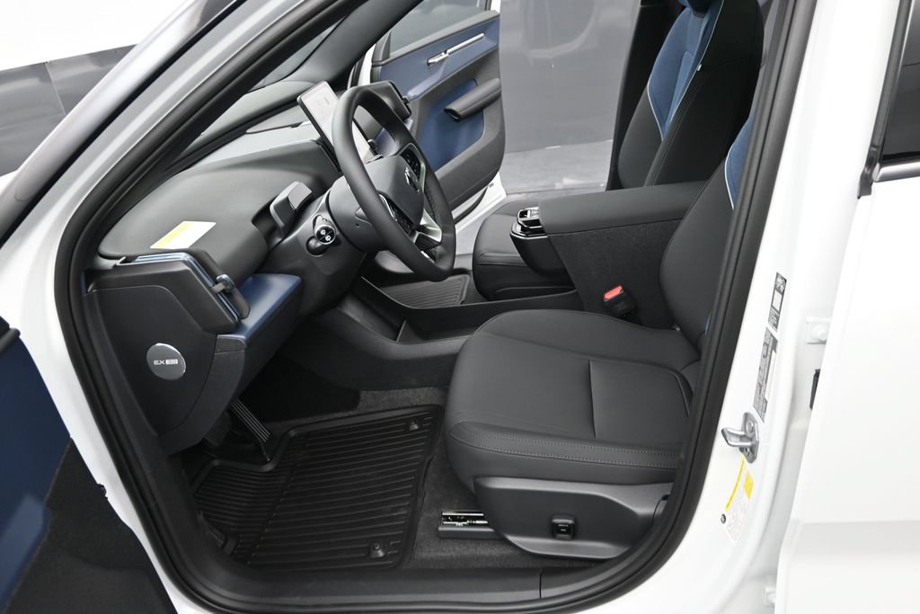 New 2026 Volvo EX30 Plus w/ Protection Package Premier AWD/4WD image 10