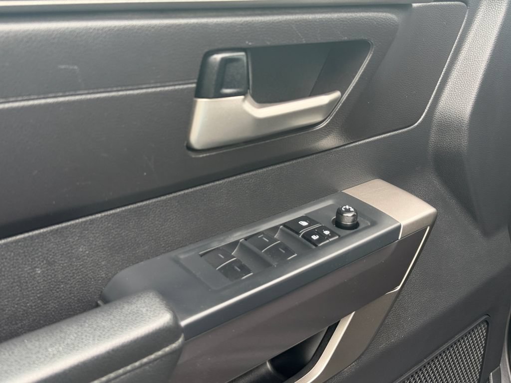 Used 2022 Toyota Tundra SR5 AWD/4WD image 19