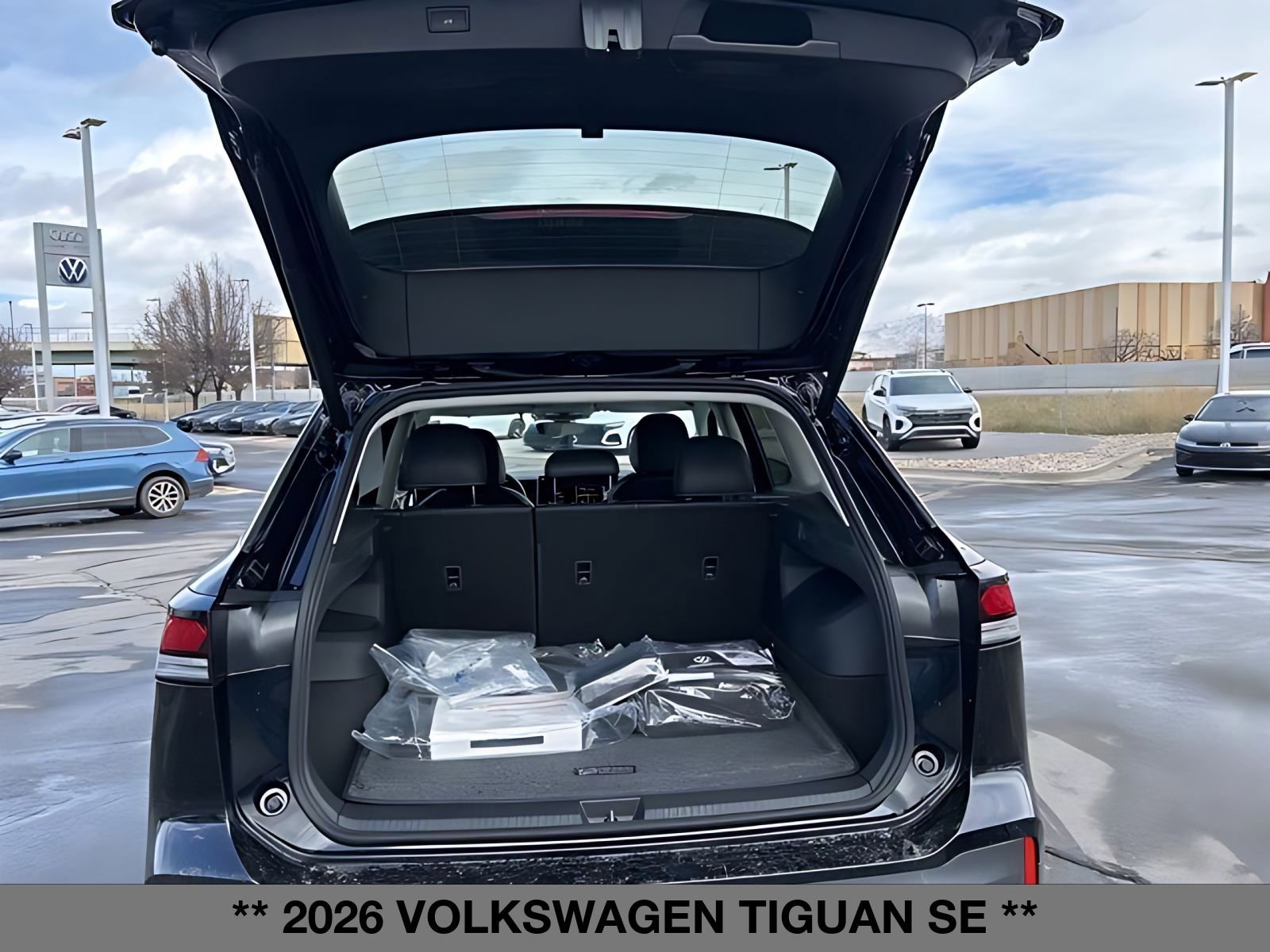 New 2026 Volkswagen Tiguan SE AWD/4WD image 15