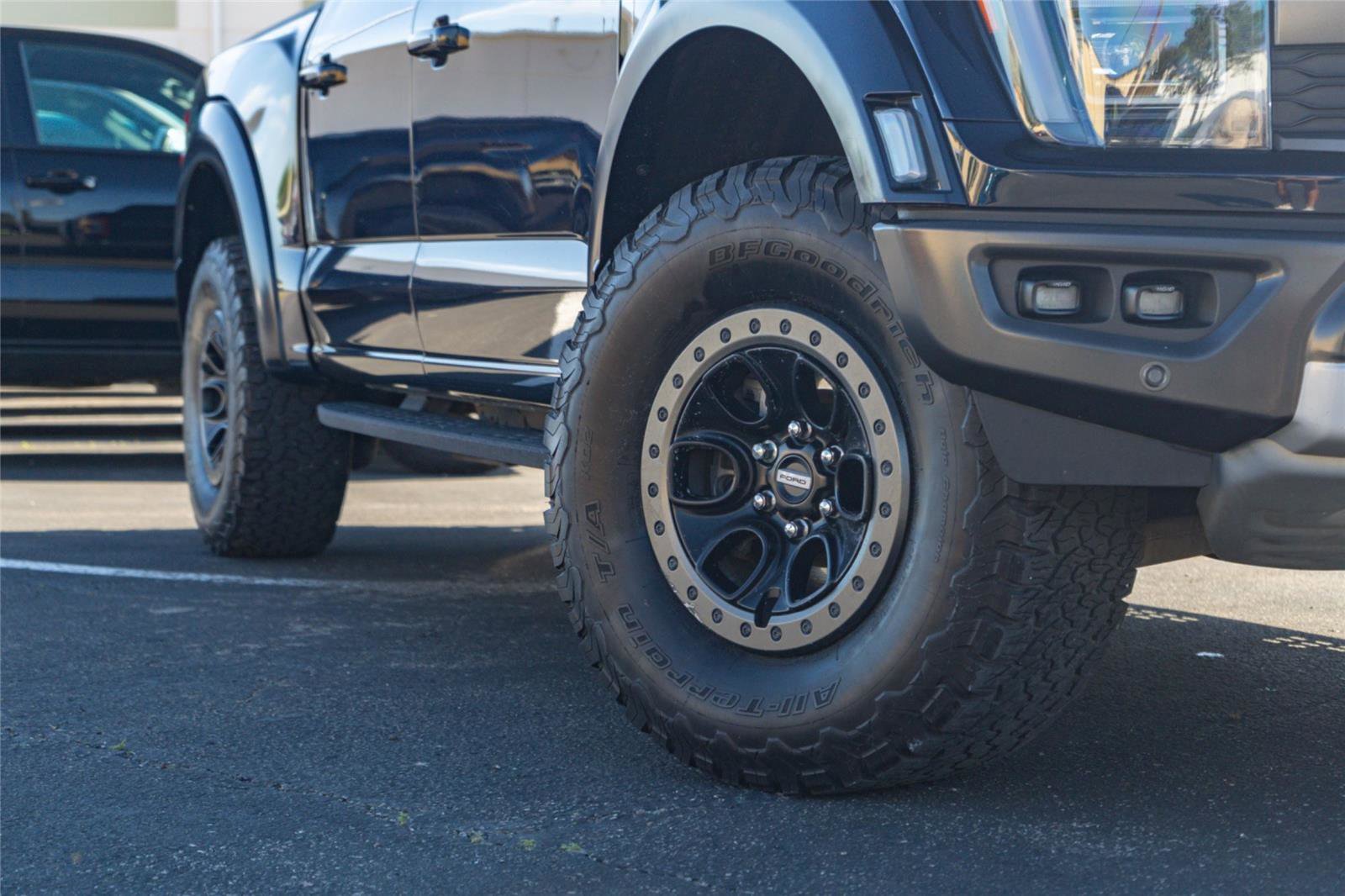 Used 2022 Ford F150 Raptor w/ Equipment Group 801A High AWD/4WD image 2
