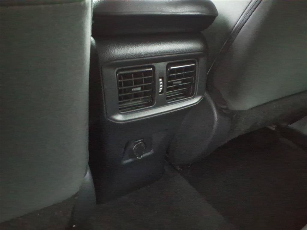 Used 2025 Toyota RAV4 LE AWD/4WD image 16
