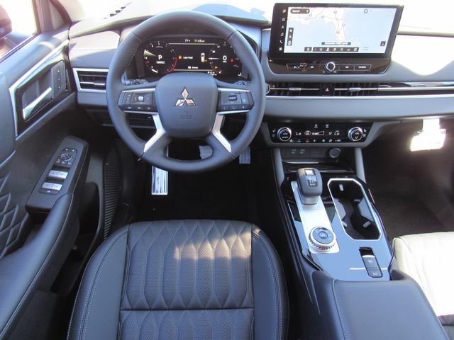 New 2026 Mitsubishi Outlander SEL FWD image 18