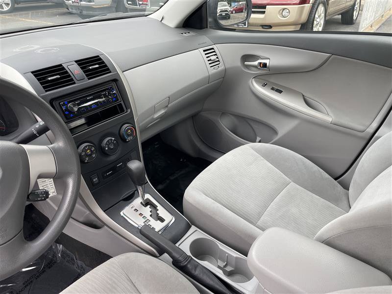 Used 2010 Toyota Corolla LE w/ All Weather Guard Pkg FWD image 25