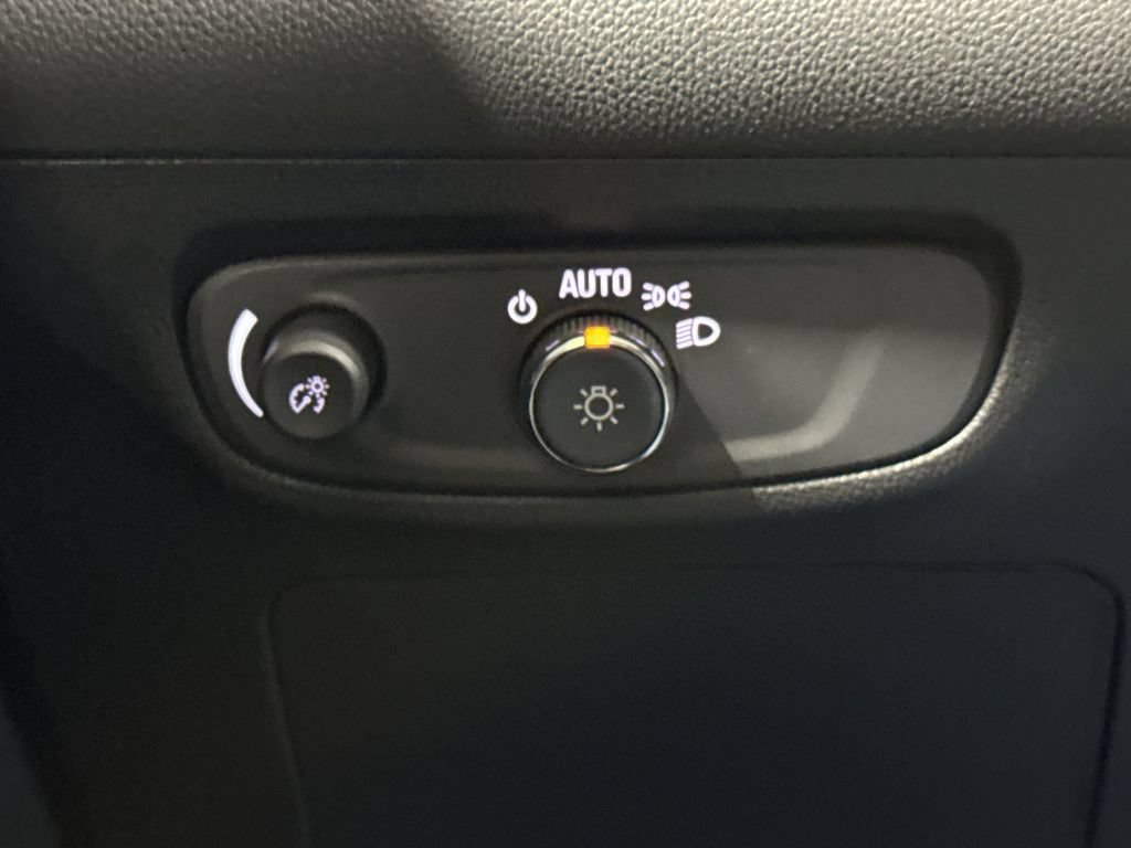 New 2026 Buick Encore GX Sport Touring w/ Comfort Package FWD image 18
