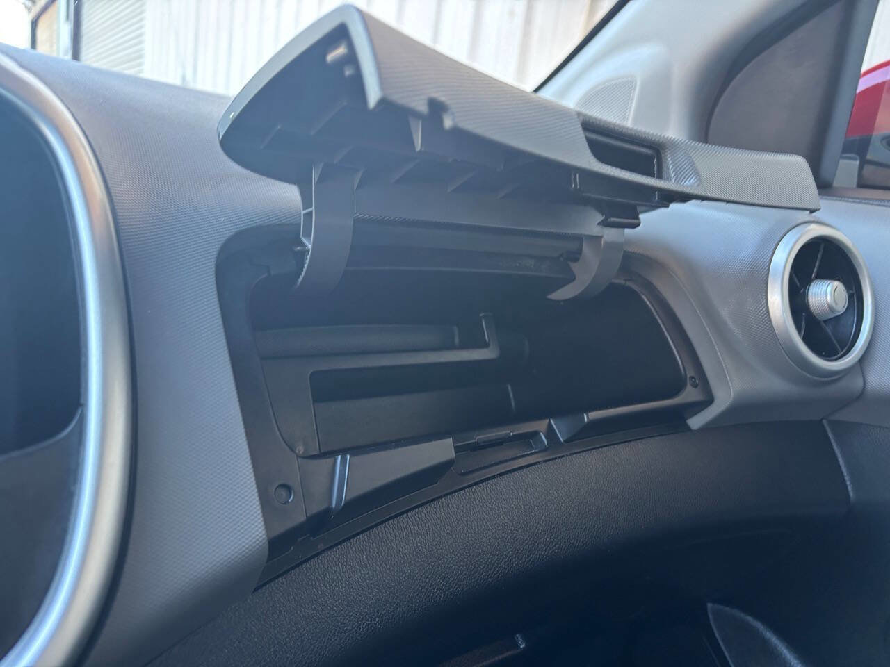 Used 2020 Chevrolet Sonic Premier FWD image 24