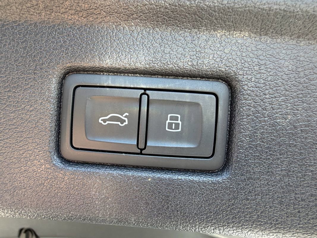 Used 2018 Audi A5 2.0T Premium Plus AWD/4WD image 9