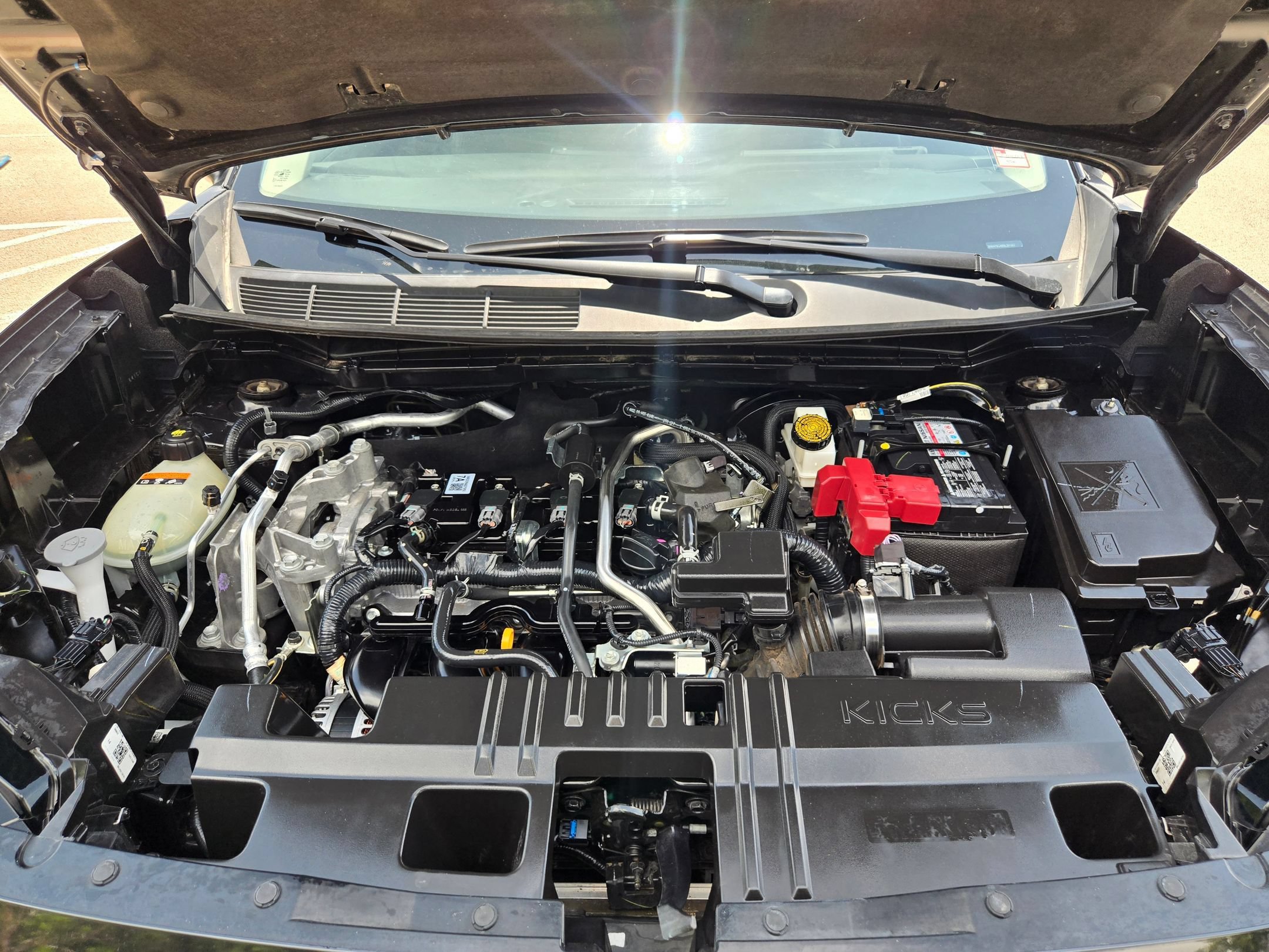 Used 2025 Nissan Kicks SV FWD image 32