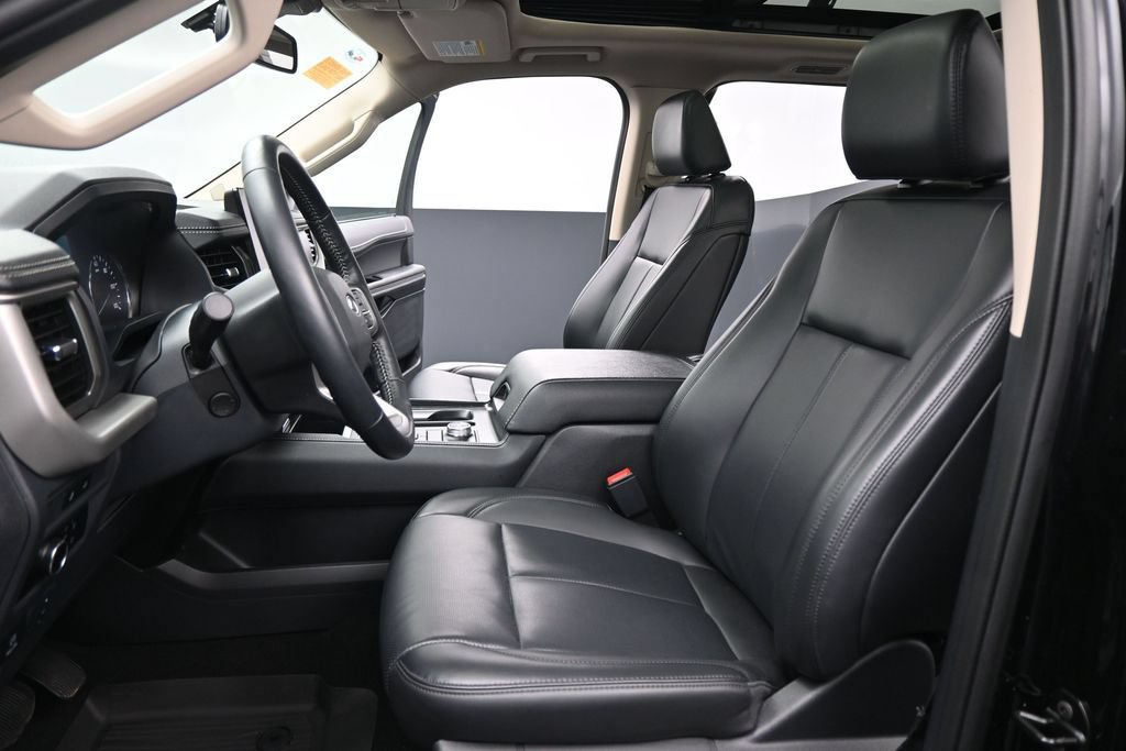 Certified 2024 Ford Expedition XLT AWD/4WD image 10