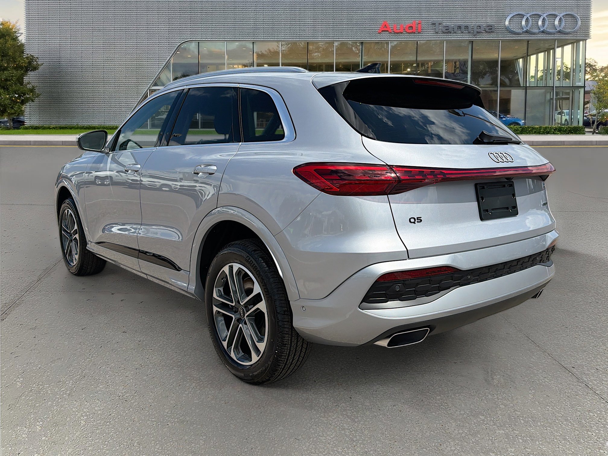 New 2025 Audi Q5 Premium image 5