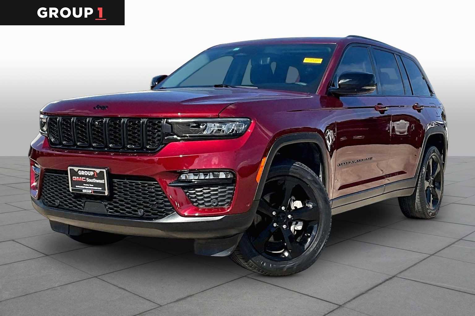 Used 2023 Jeep Grand Cherokee Limited w/ Luxury Tech Group II AWD/4WD image 1