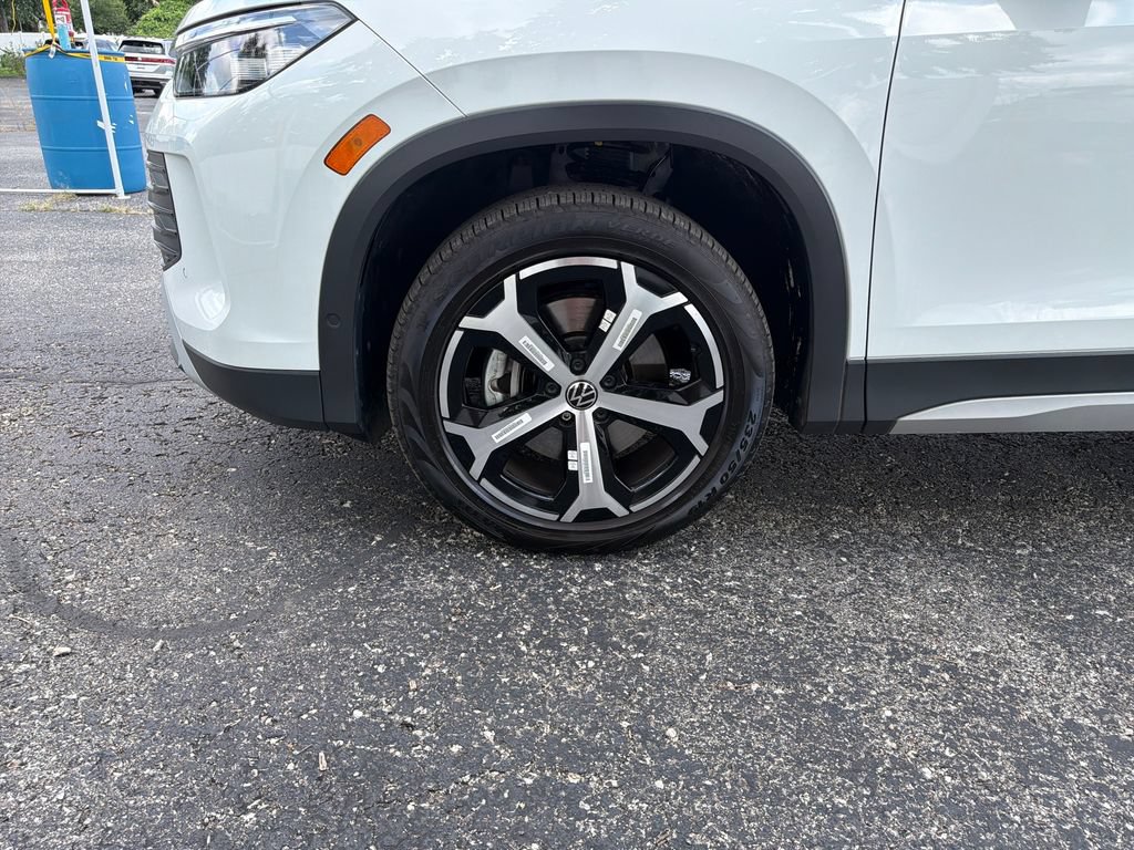 New 2026 Volkswagen Tiguan SE AWD/4WD image 24