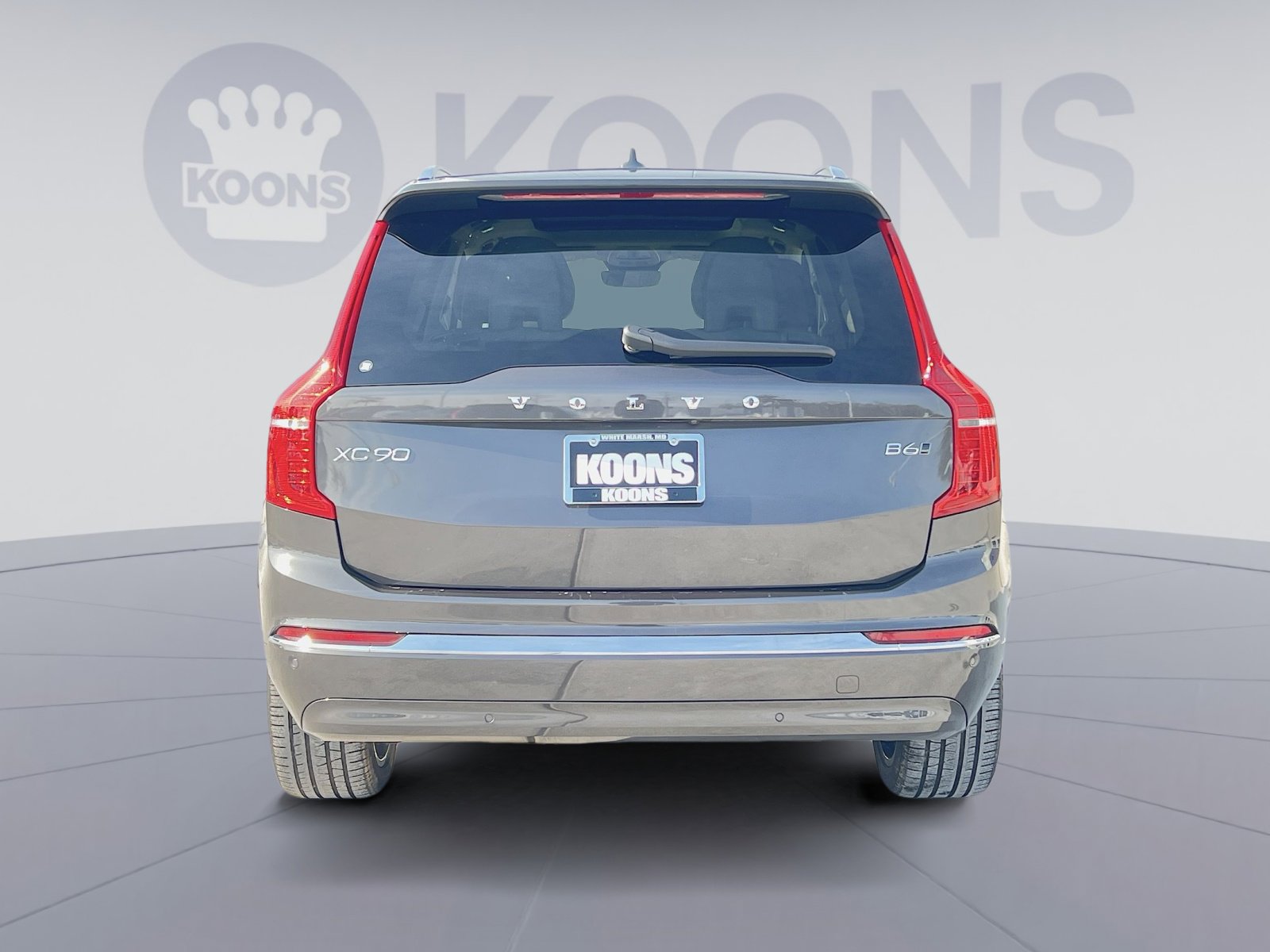 Used 2024 Volvo XC90 B6 Plus w/ Protection Package image 5