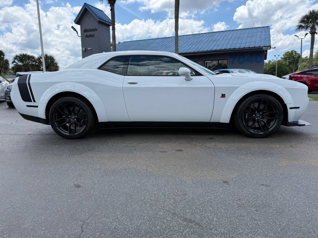Used 2022 Dodge Challenger R/T Scat Pack RWD image 4