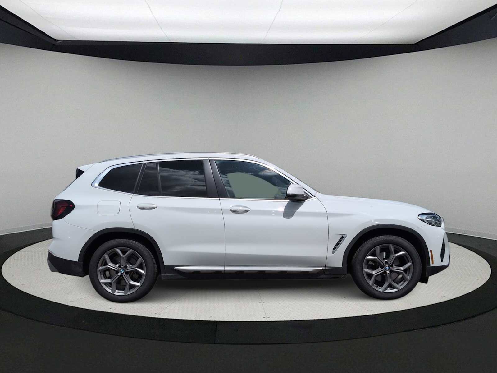 Certified 2023 BMW X3 xDrive30i AWD/4WD image 9