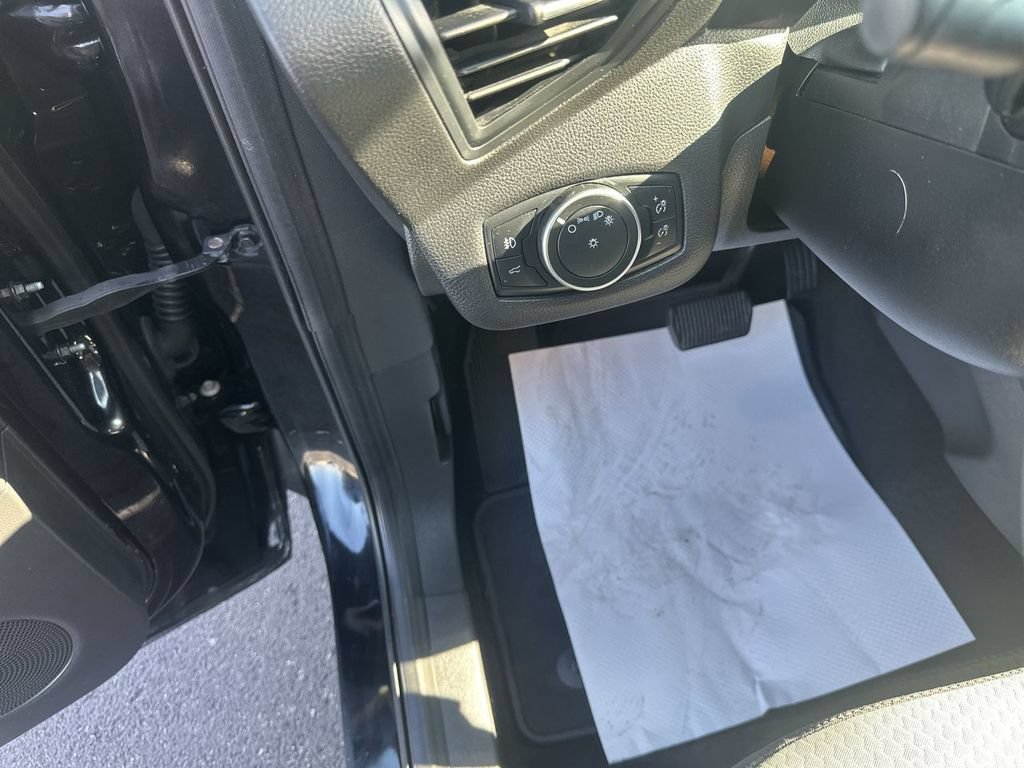 Used 2019 Ford Escape SE AWD/4WD image 20