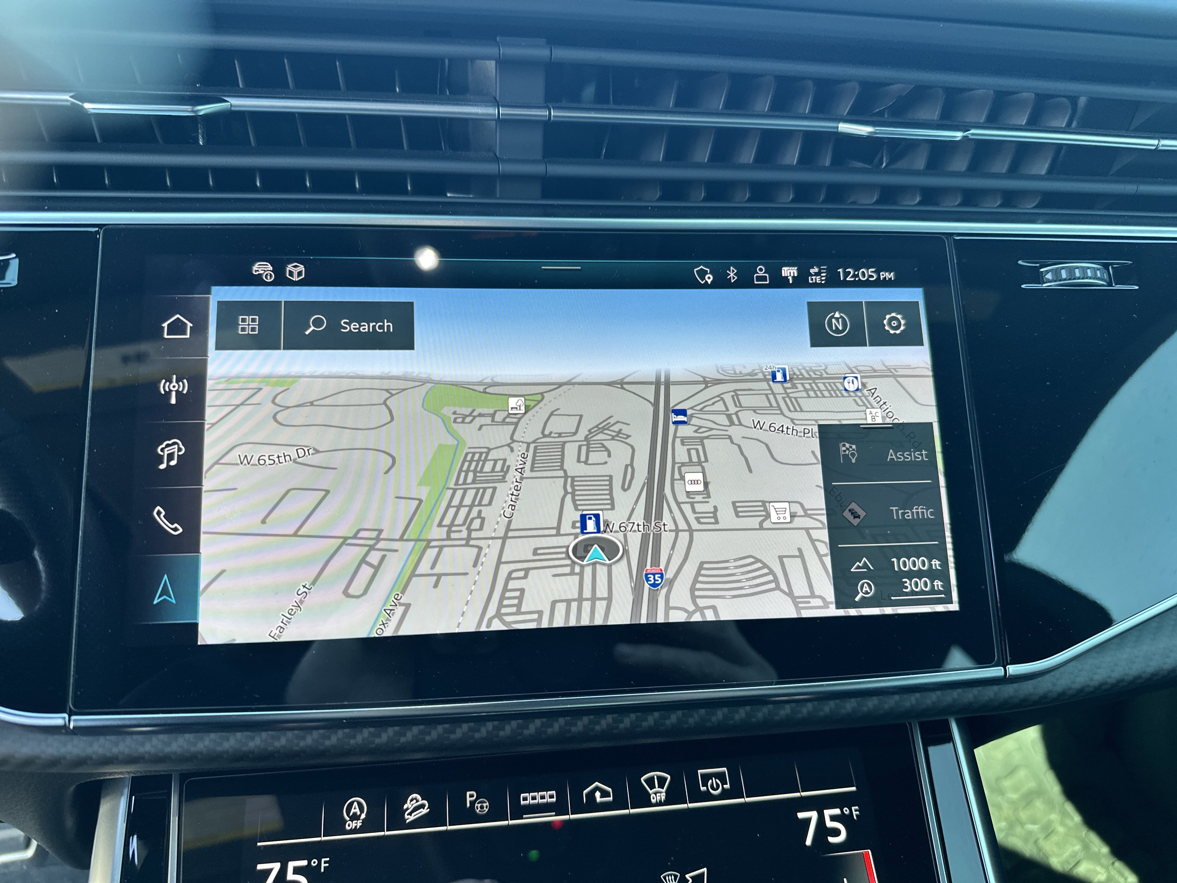 Used 2024 Audi SQ8 Prestige w/ Prestige Package image 23