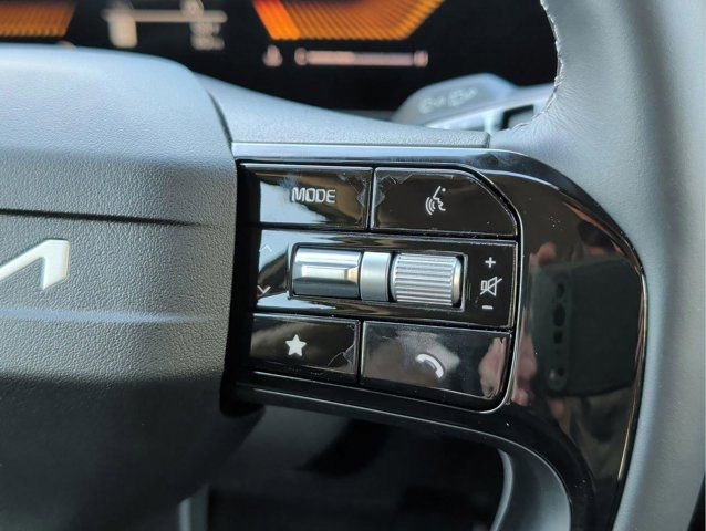 New 2026 Kia Sorento LX FWD image 27