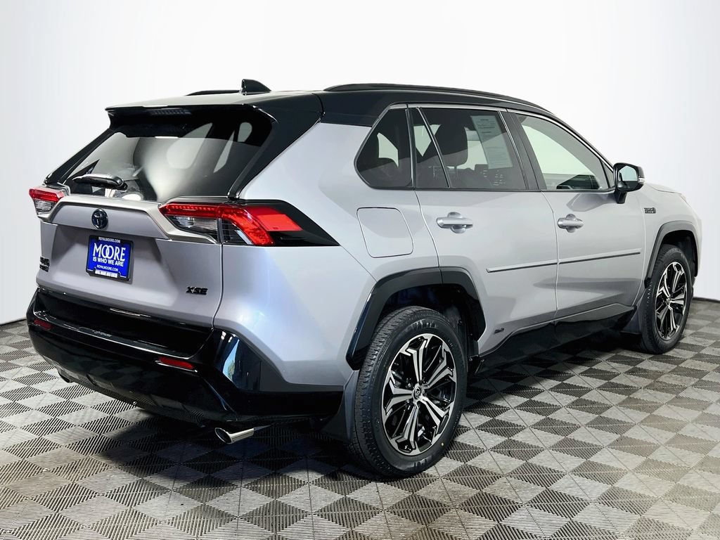 Used 2024 Toyota RAV4 XSE w/ Weather Package AWD/4WD image 7