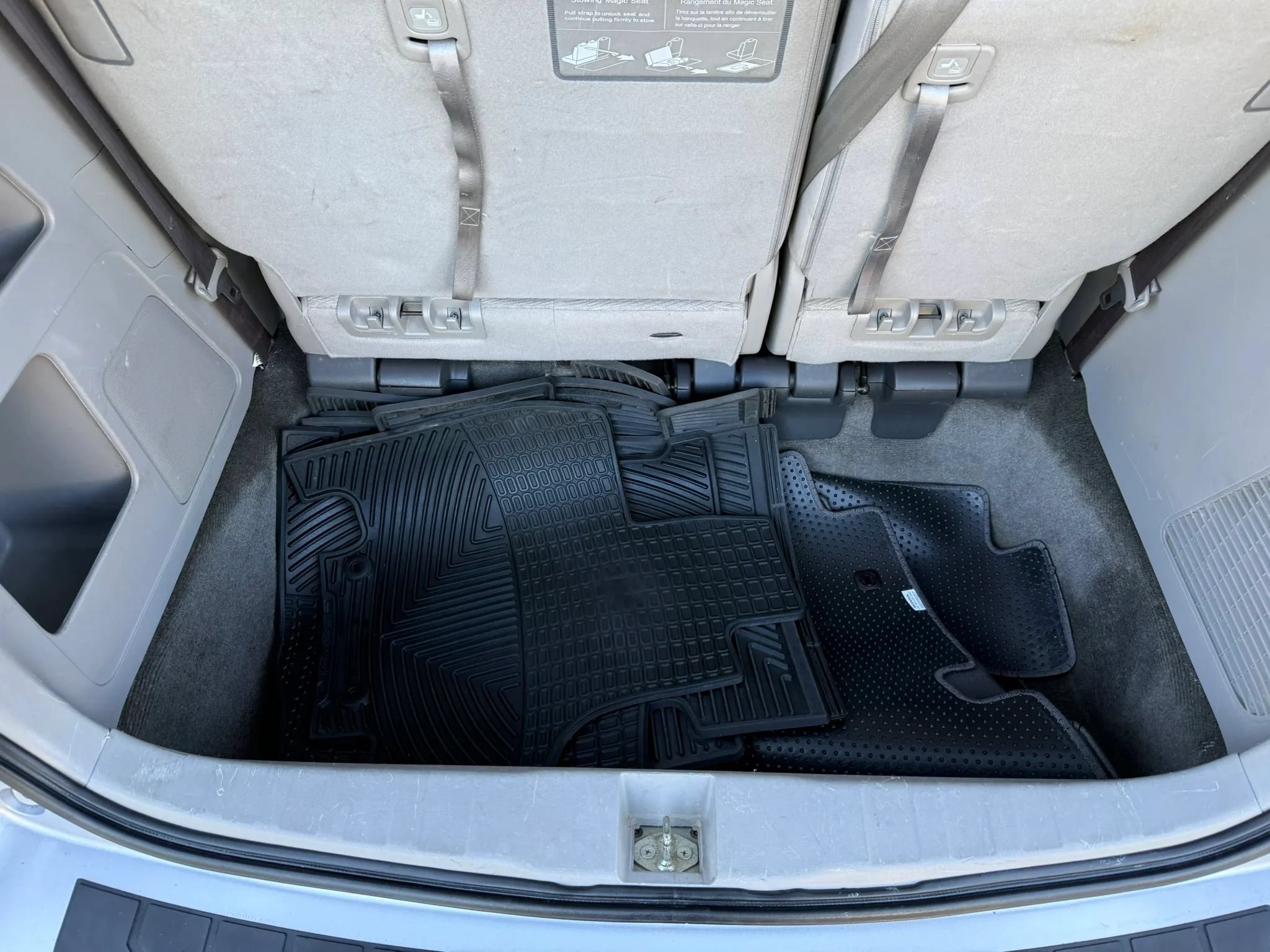 Used 2012 Honda Odyssey LX image 27