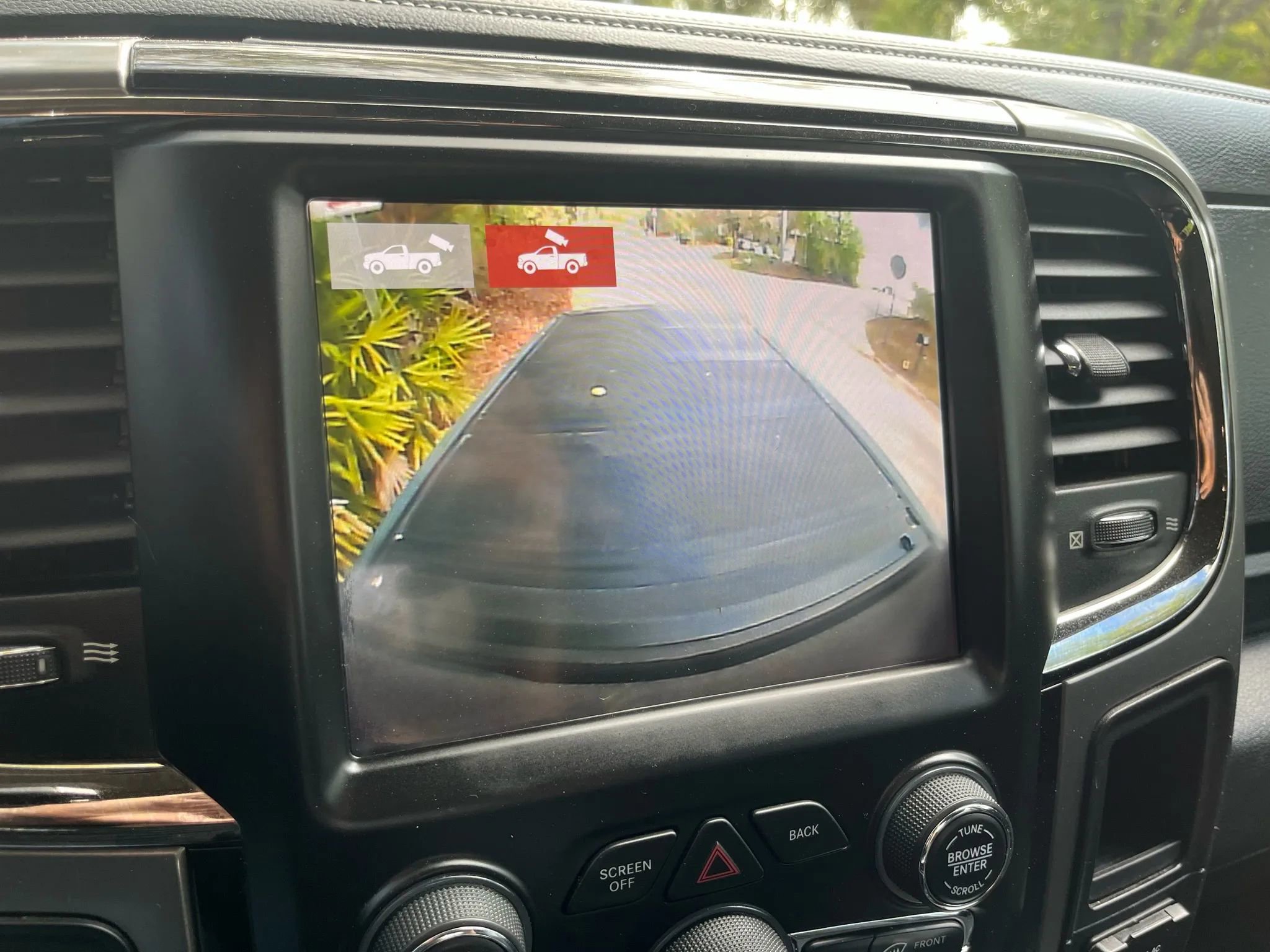 Used 2018 RAM 2500 Big Horn w/ Sport Appearance Group image 19