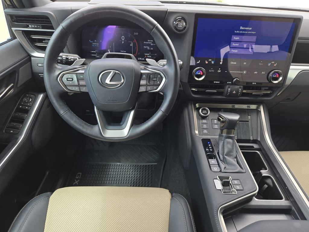 Used 2024 Lexus GX 550 image 13