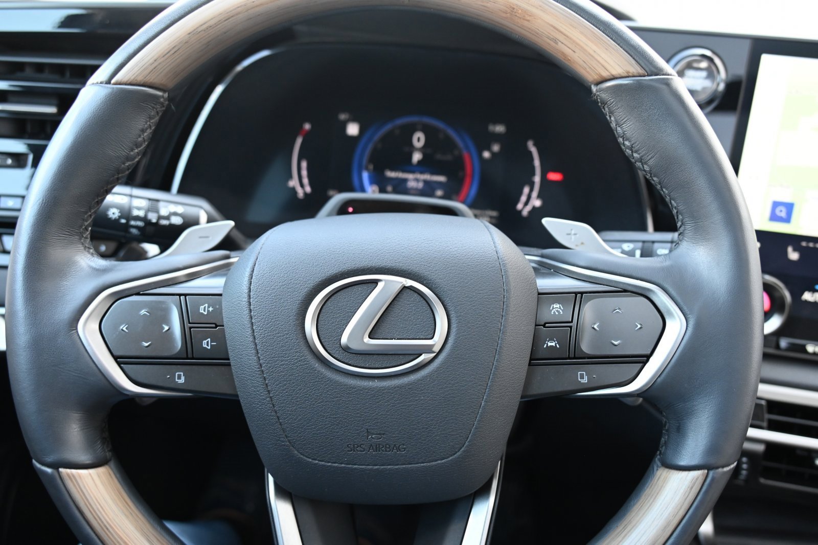 Used 2023 Lexus RX 350 FWD image 12