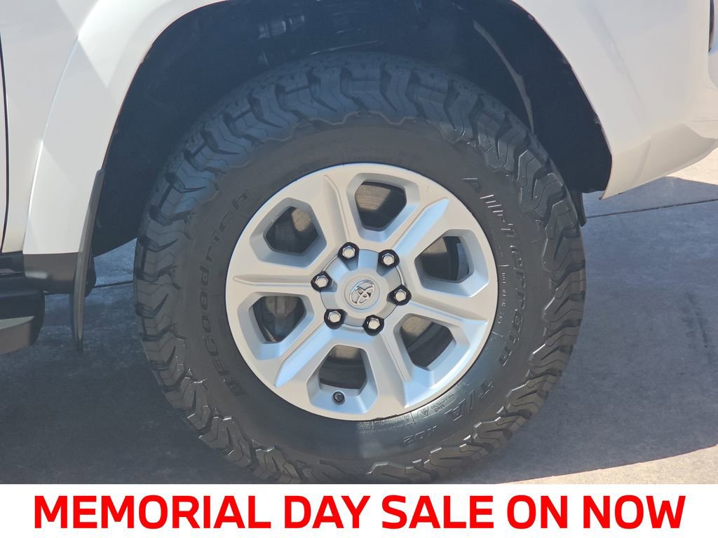 Used 2019 Toyota 4Runner SR5 Premium w/ Wilderness Package AWD/4WD image 38