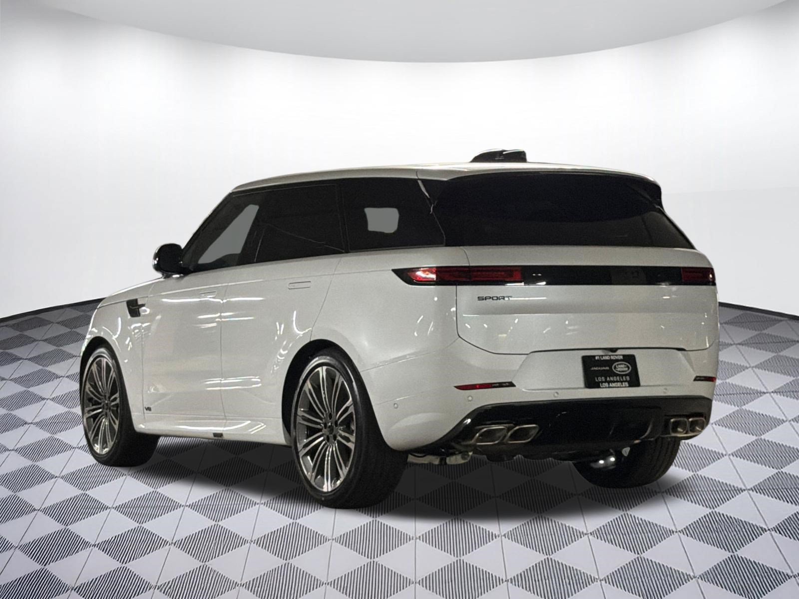 New 2026 Land Rover Range Rover Sport Dynamic SE AWD/4WD image 3