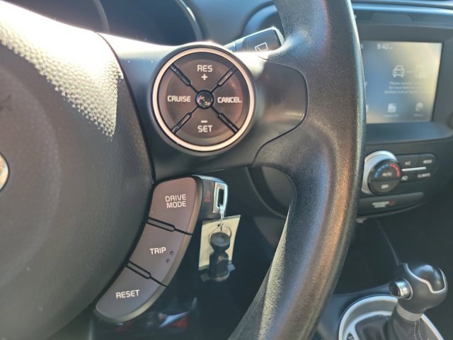 Used 2018 Kia Soul + image 18