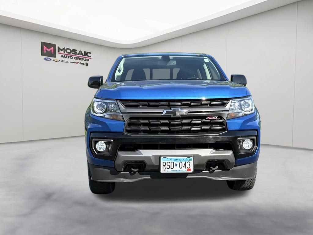 Used 2022 Chevrolet Colorado Z71 AWD/4WD image 3
