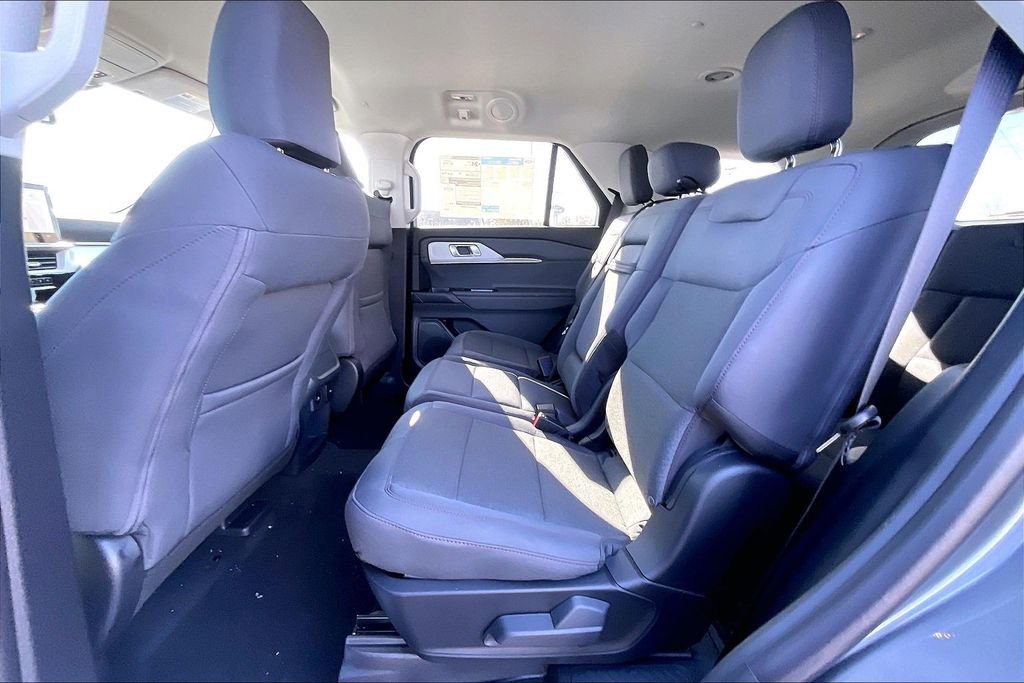 New 2026 Ford Explorer Active image 10