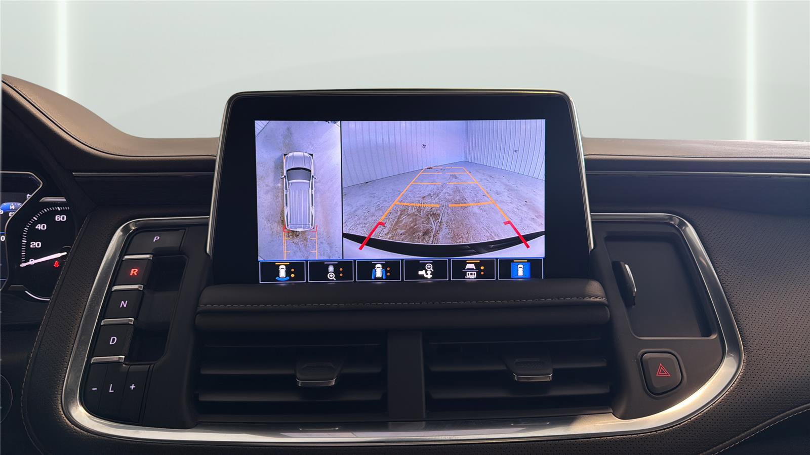 Used 2021 GMC Yukon SLT w/ SLT Premium Package image 20