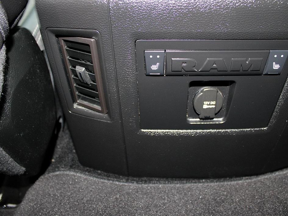 Used 2016 RAM 2500 Laramie image 27