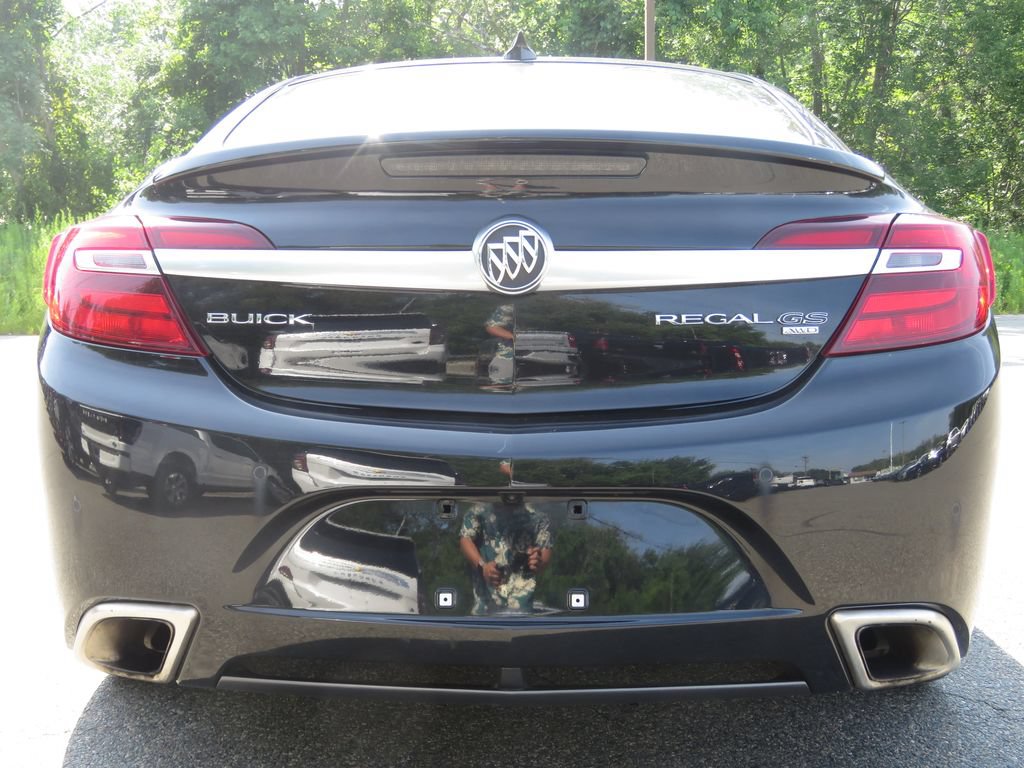 Used 2017 Buick Regal GS w/ Driver Confidence Package #2 AWD/4WD image 6