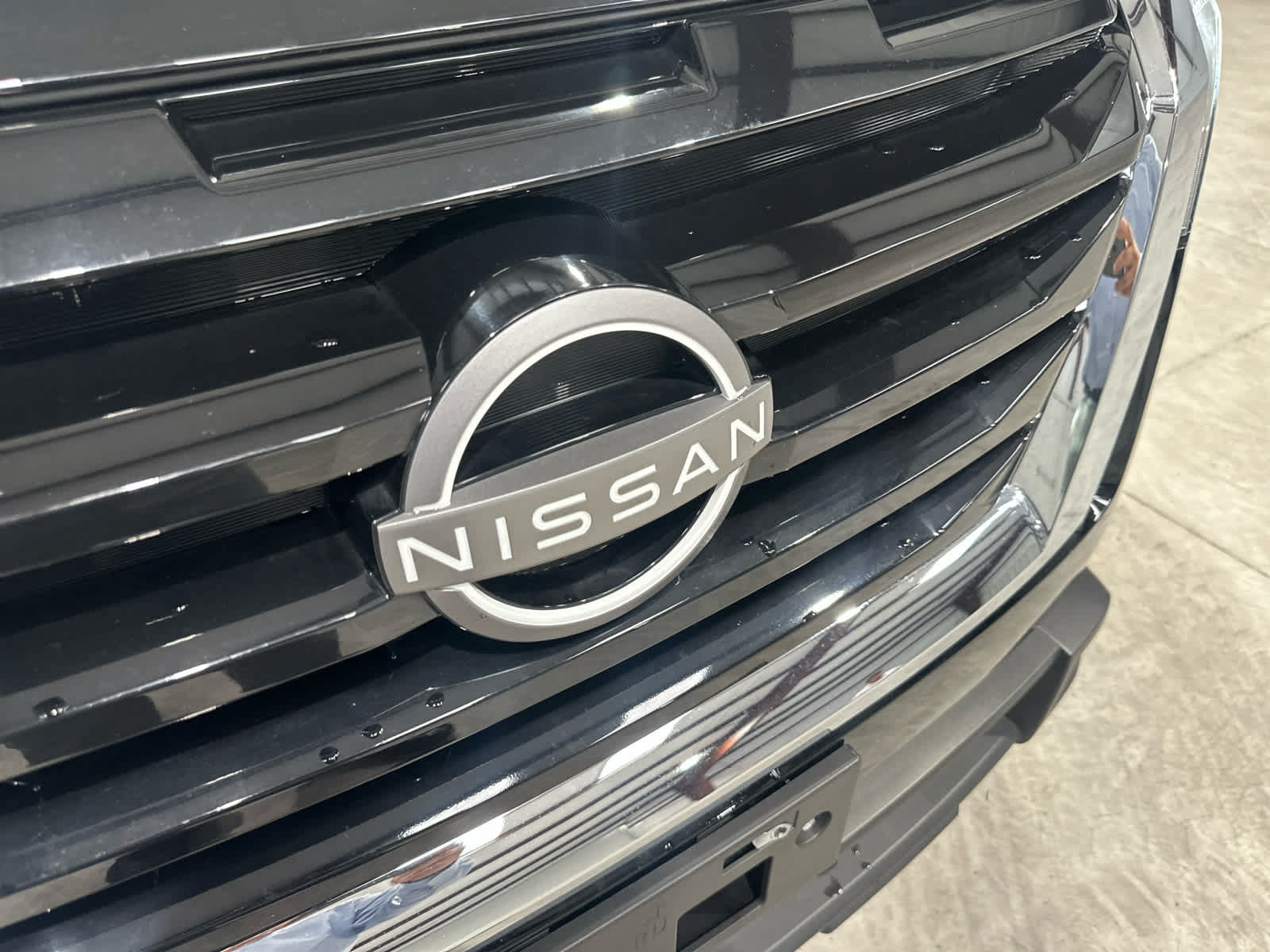 Used 2025 Nissan Pathfinder SV AWD/4WD image 9