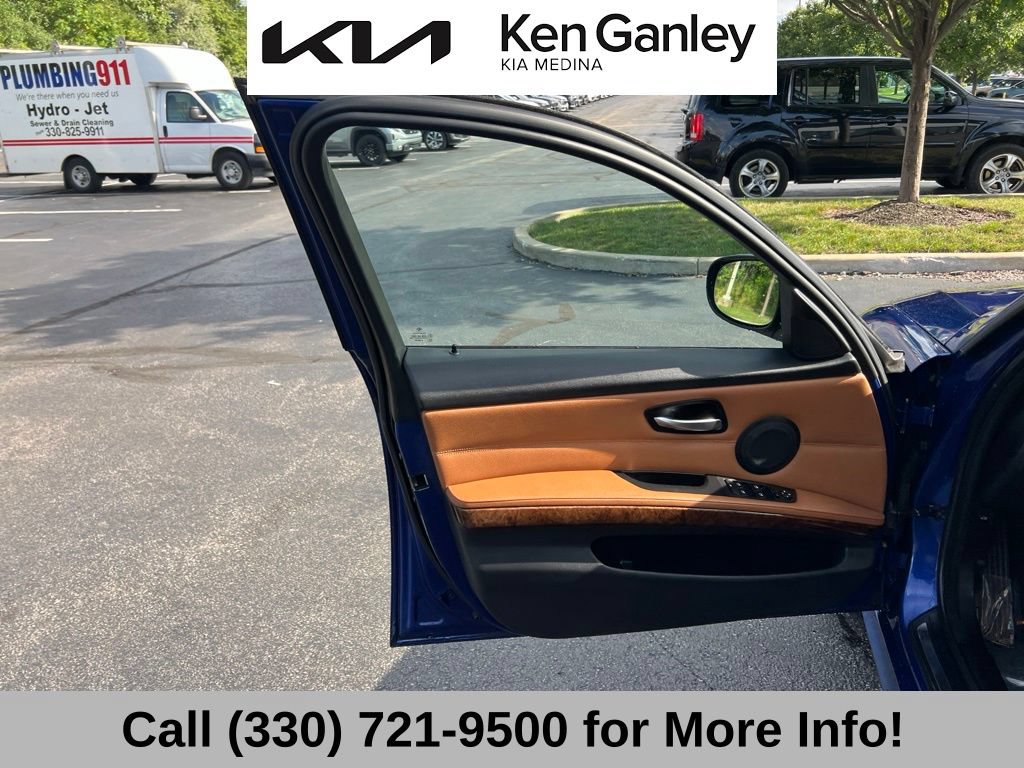Used 2009 BMW 328i xDrive Sedan AWD/4WD image 21